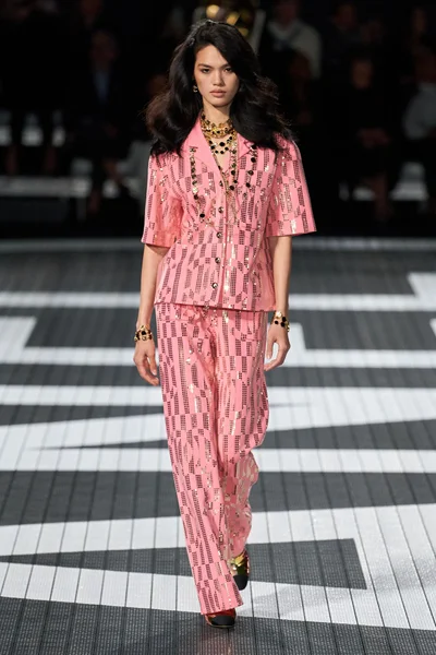 Look 54